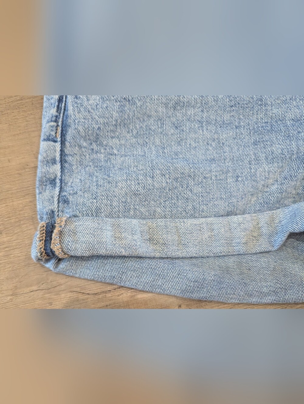 Old Navy Light Blue Rolled-Hem Denim Shorts - Picture 4 of 7